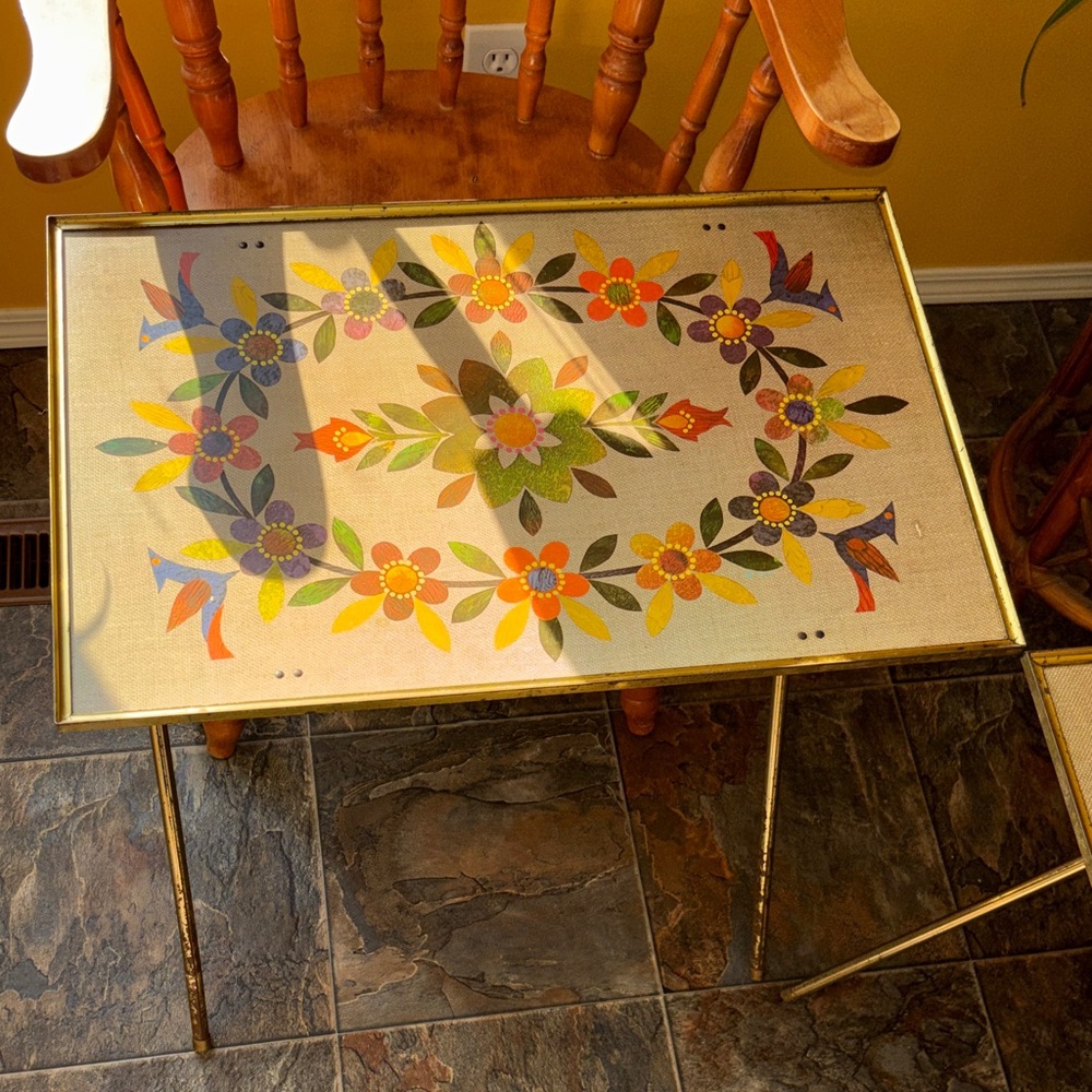 Floral Top TV Table with Gold Frame